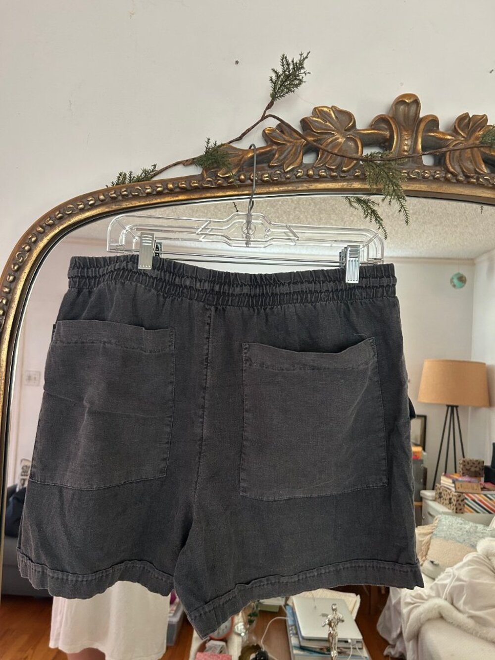 Target "Universal Thread" shorts - Picture 2 of 3